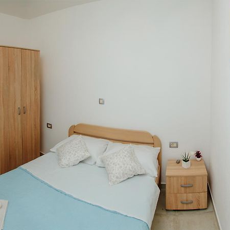 Apartmani Mozaici Рисан Екстериор снимка