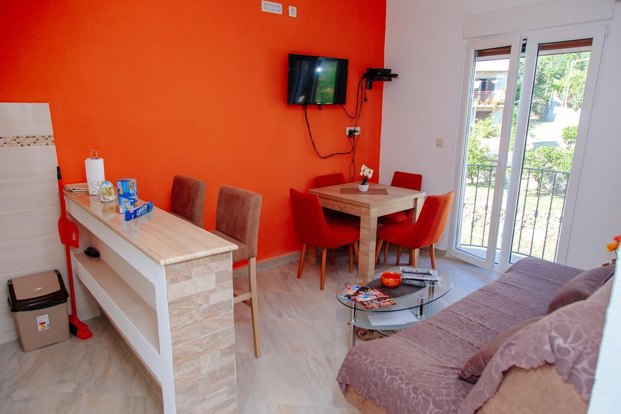 Apartmani Mozaici Рисан Екстериор снимка